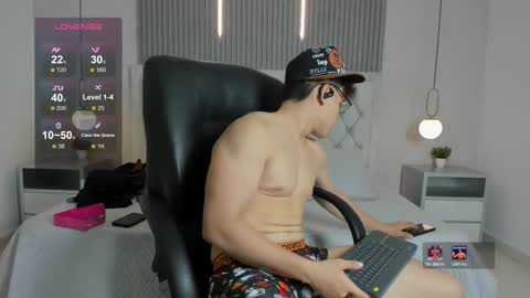 jhoumod_21 online show from December 19, 2025, 3:02 am