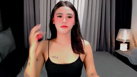 jhuliana_and_charles_room online show from November 3, 2025, 3:30 am