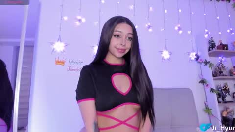 Ji  online show from November 26, 2025, 10:55 pm