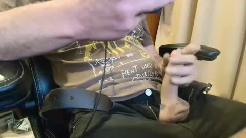 jim74122 online show from September 30, 2025, 3:33 am