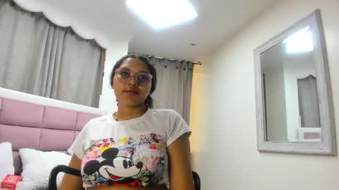 Jimena  online show from October 1, 2025, 3:07 pm
