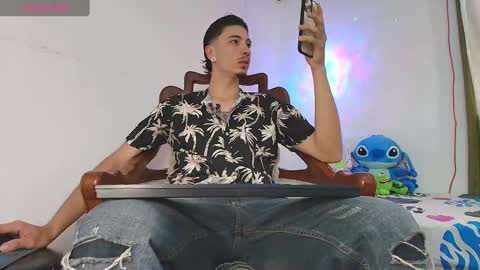 Jimm  Independent Model  online show from September 10, 2025, 1:00 pm