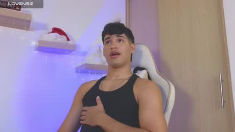 Jimmy Leeh online show from January 3, 2025, 11:33 pm