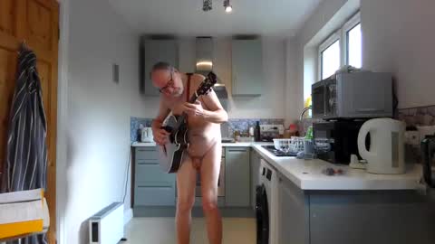 Snapshot of jimmybenido chatting on May 8, 2026, 5:07 pm Jim Redgewell online show from May 8, 2026, 5:07 pm