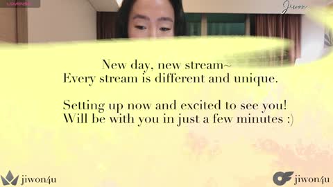 Jiwon online show from January 25, 2025, 12:26 pm