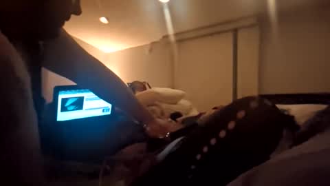 jizzle192 online show from February 11, 2026, 7:35 am