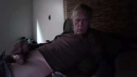 Snapshot of jizzmitten5 chatting on November 15, 2025, 8:44 am jizzmitten5 online show from November 15, 2025, 8:44 am