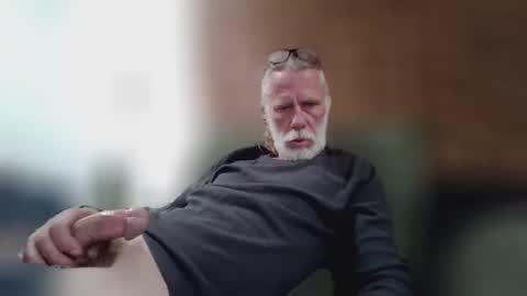 jizzmitten5 online show from January 8, 2026, 6:16 am