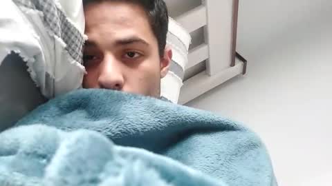 jjj963733 online show from January 18, 2026, 10:41 am