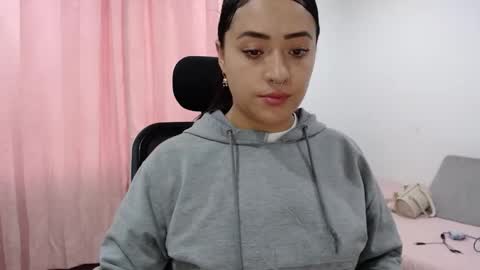 Julieta online show from February 16, 2025, 10:43 pm