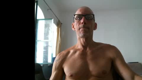 Snapshot of jlmbud chatting on August 1, 2026, 1:10 pm jlmbud online show from August 1, 2026, 1:10 pm