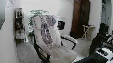 Snapshot of jlouton01 chatting on February 2, 2025, 5:48 pm kilroy online show from February 2, 2025, 5:48 pm