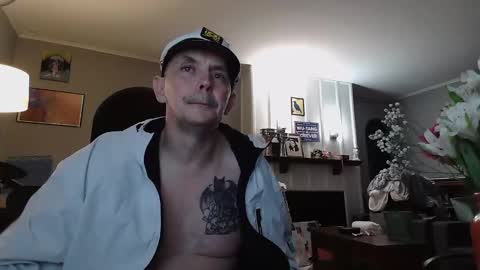 jmo0209 online show from October 25, 2025, 8:33 am