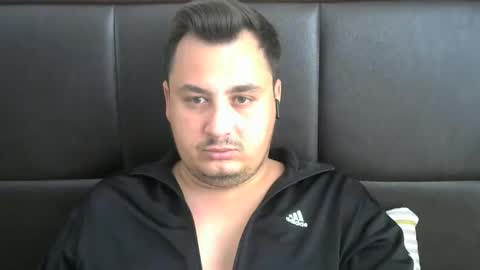 jnsnw online show from September 21, 2025, 1:02 pm