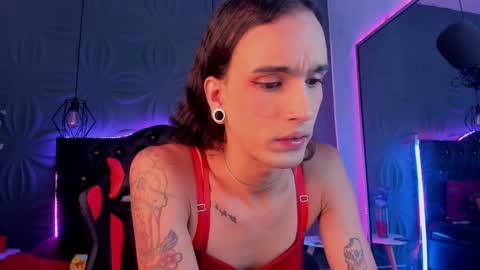 Joa Isaza     online show from January 18, 2025, 10:17 am