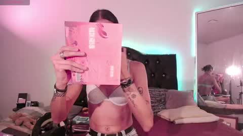 Joa Isaza     online show from January 16, 2026, 7:01 am