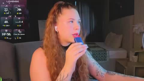 Snapshot of joan_green chatting on July 13, 2026, 1:08 am GMT2 Tue-Wed Fri-Sun 3-9AM Joan green online show from July 13, 2026, 1:08 am