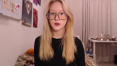 Snapshot of joan_kiss chatting on September 10, 2025, 3:56 pm joan_kiss online show from September 10, 2025, 3:56 pm