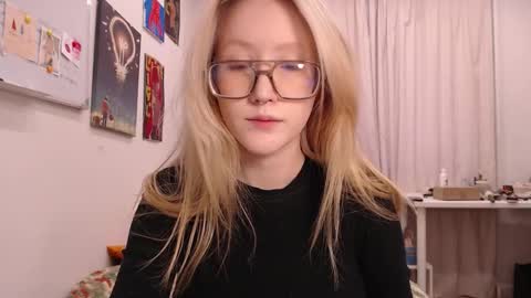 Snapshot of joan_kiss chatting on September 19, 2025, 12:28 pm joan_kiss online show from September 19, 2025, 12:28 pm