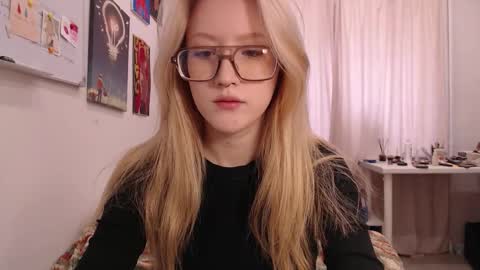 Snapshot of joan_kiss chatting on September 24, 2025, 8:17 am joan_kiss online show from September 24, 2025, 8:17 am