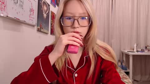 Snapshot of joan_kiss chatting on September 30, 2025, 7:30 pm joan_kiss online show from September 30, 2025, 7:30 pm