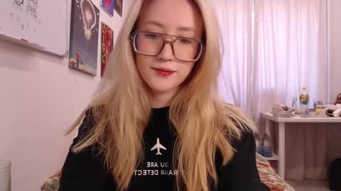 Snapshot of joan_kiss chatting on October 20, 2025, 7:20 am joan_kiss online show from October 20, 2025, 7:20 am
