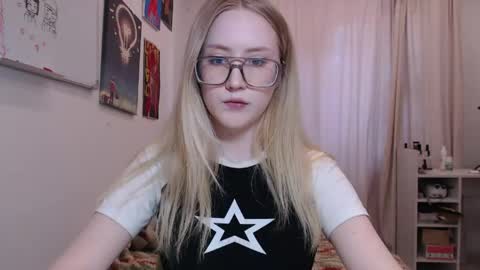 joan_kiss online show from June 9, 2026, 2:50 pm