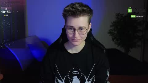 J online show from October 31, 2025, 9:38 pm