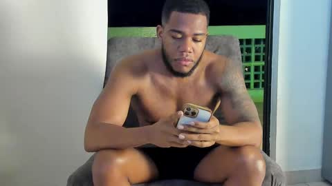 JOAN SAENZ online show from January 20, 2025, 1:39 am