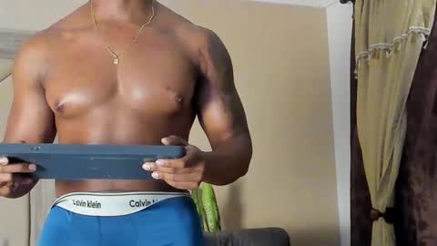 JOAN SAENZ online show from February 7, 2025, 8:01 am