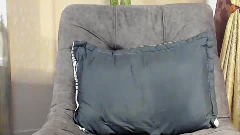 JOAN SAENZ online show from February 27, 2025, 3:36 am