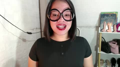 Joana online show from February 2, 2025, 7:35 pm