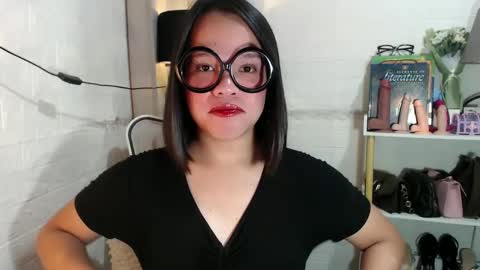 Joana online show from February 14, 2025, 8:15 pm