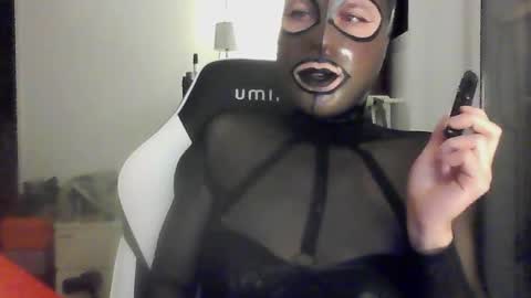 Snapshot of joanesxfree chatting on December 20, 2024, 8:55 pm The sweetest toy online show from December 20, 2024, 8:55 pm