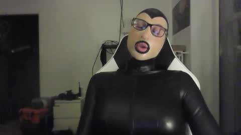 Snapshot of joanesxfree chatting on October 16, 2025, 9:27 pm The sweetest toy online show from October 16, 2025, 9:27 pm