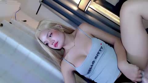 Snapshot of joanna_johnson chatting on May 21, 2026, 5:53 pm joanna_johnson online show from May 21, 2026, 5:53 pm