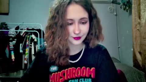 Joannatompson online show from September 15, 2025, 7:25 pm