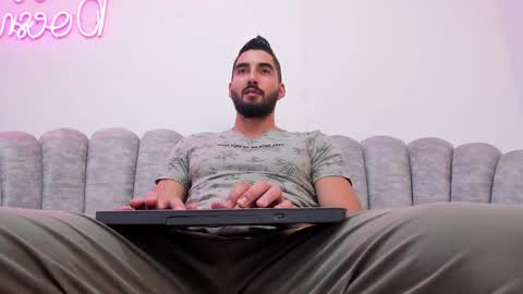 Snapshot of joao_batista_team chatting on February 25, 2025, 12:14 am JOAO BATISTA online show from February 25, 2025, 12:14 am