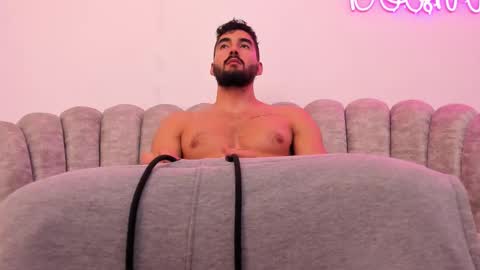 Snapshot of joao_batista_team chatting on February 27, 2025, 12:21 am JOAO BATISTA online show from February 27, 2025, 12:21 am
