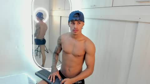 Snapshot of joao_da_silva19 chatting on July 1, 2026, 1:02 pm Joao Da Silva online show from July 1, 2026, 1:02 pm