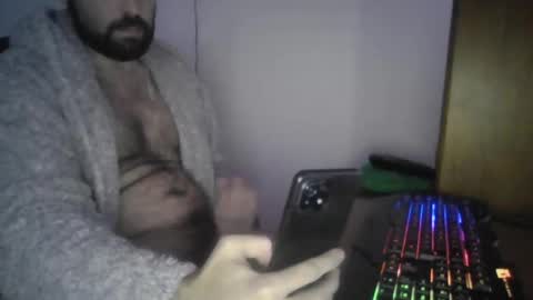 joaodias_18 online show from January 4, 2025, 11:17 pm