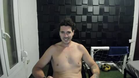 Snapshot of joaquin420_hot chatting on June 29, 2026, 1:11 pm joaquin420_hot online show from June 29, 2026, 1:11 pm