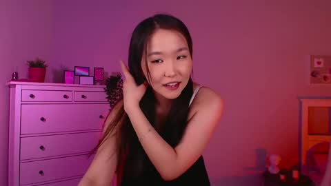 Amina online show from March 5, 2025, 12:33 pm