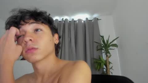 Snapshot of joe23___ chatting on April 17, 2026, 12:08 pm Joe online show from April 17, 2026, 12:08 pm