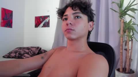 Snapshot of joe23___ chatting on May 18, 2026, 4:57 pm Joe online show from May 18, 2026, 4:57 pm