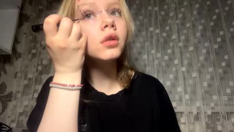 Aurora online show from February 1, 2026, 11:53 am