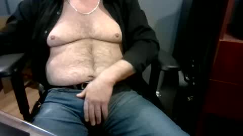 Snapshot of joebloe02 chatting on February 25, 2026, 9:13 pm joebloe02 online show from February 25, 2026, 9:13 pm