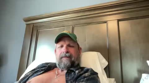 Snapshot of joestros chatting on April 13, 2026, 8:25 pm joestros online show from April 13, 2026, 8:25 pm
