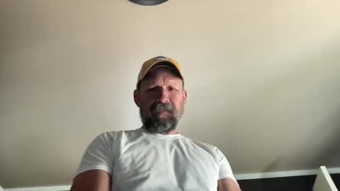 Snapshot of joestros chatting on April 25, 2026, 6:27 pm joestros online show from April 25, 2026, 6:27 pm