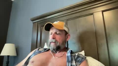 Snapshot of joestros chatting on May 7, 2026, 8:25 pm joestros online show from May 7, 2026, 8:25 pm